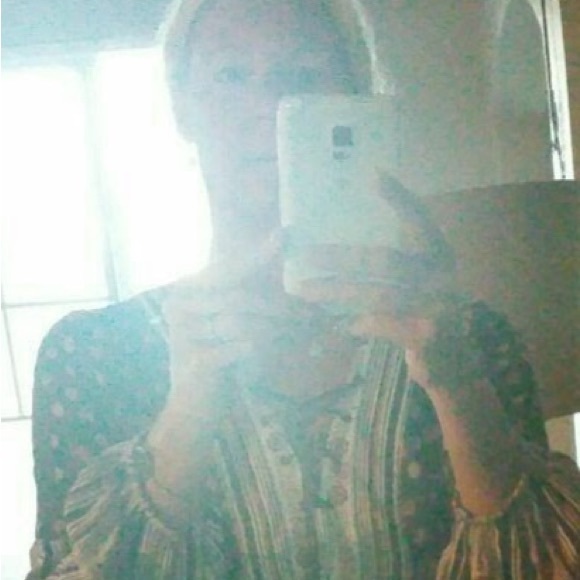 Meet your Posher, Rachel - Picture 2 of 5